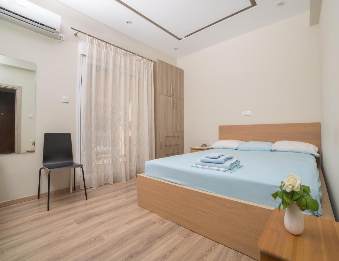 Cosy Apartment With Terrace Near Metro Station أثينا المظهر الخارجي الصورة