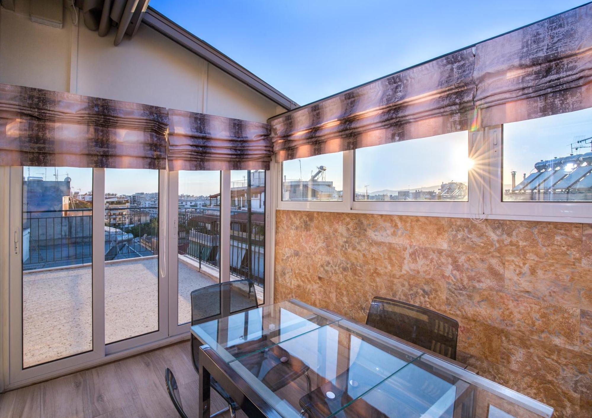 Cosy Apartment With Terrace Near Metro Station أثينا المظهر الخارجي الصورة